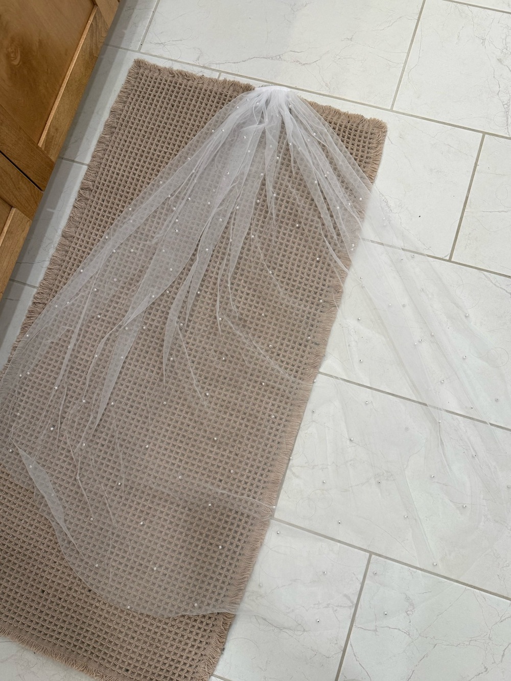 White Bridal Veil with Scattered pearls- Unbranded